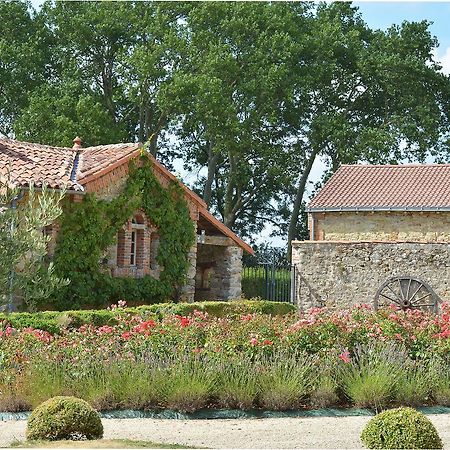 B&B Domaine De La Corbe Bournezeau Buitenkant foto