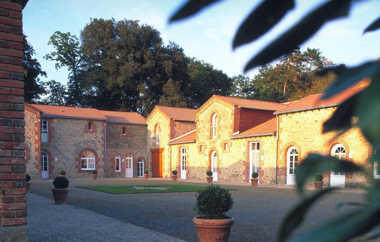 B&B Domaine De La Corbe Bournezeau Buitenkant foto