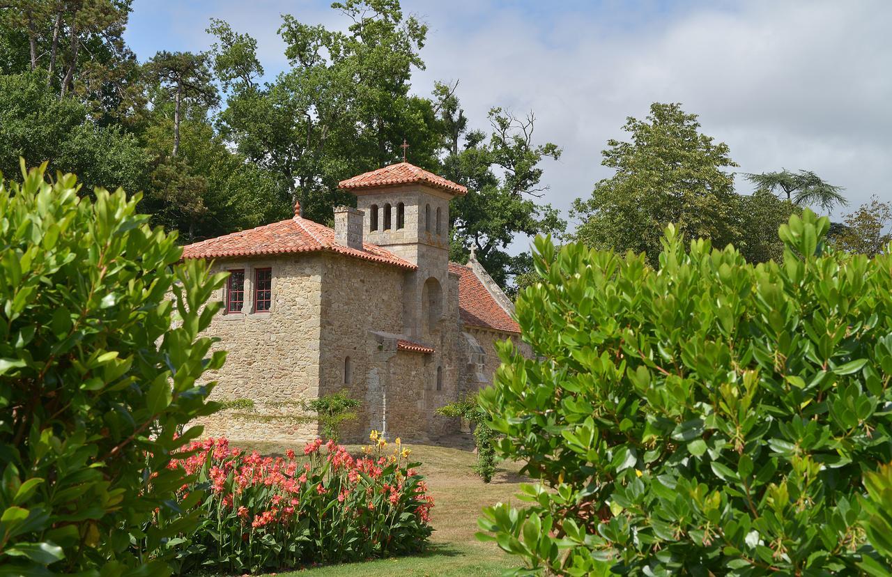 B&B Domaine De La Corbe Bournezeau Buitenkant foto